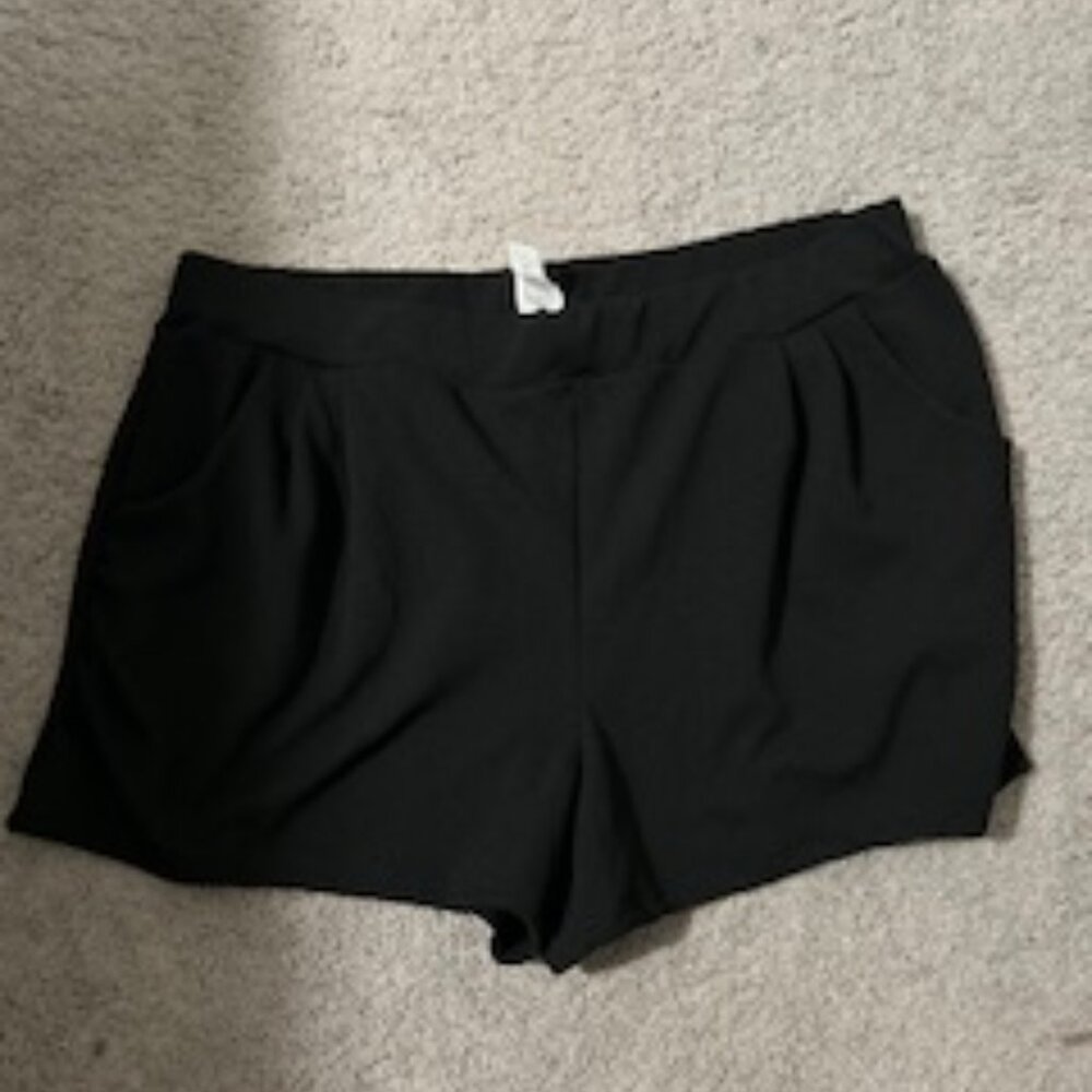 SHEIN Plain Black Dress Shorts - Brand new